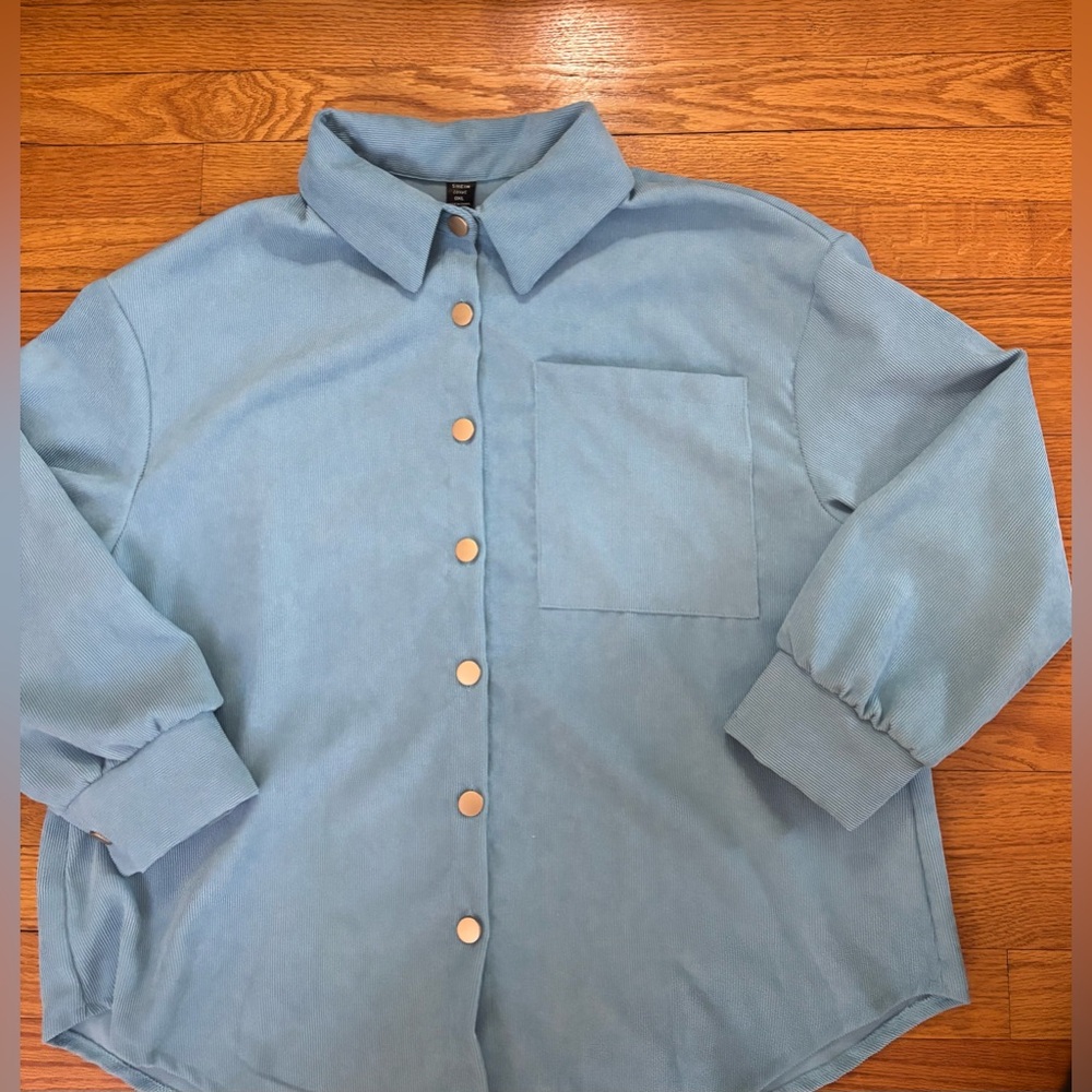 Shein Curve Button Front Shirt Women’s 0XL (US 12/14) Blue Pocket Top Casualwear